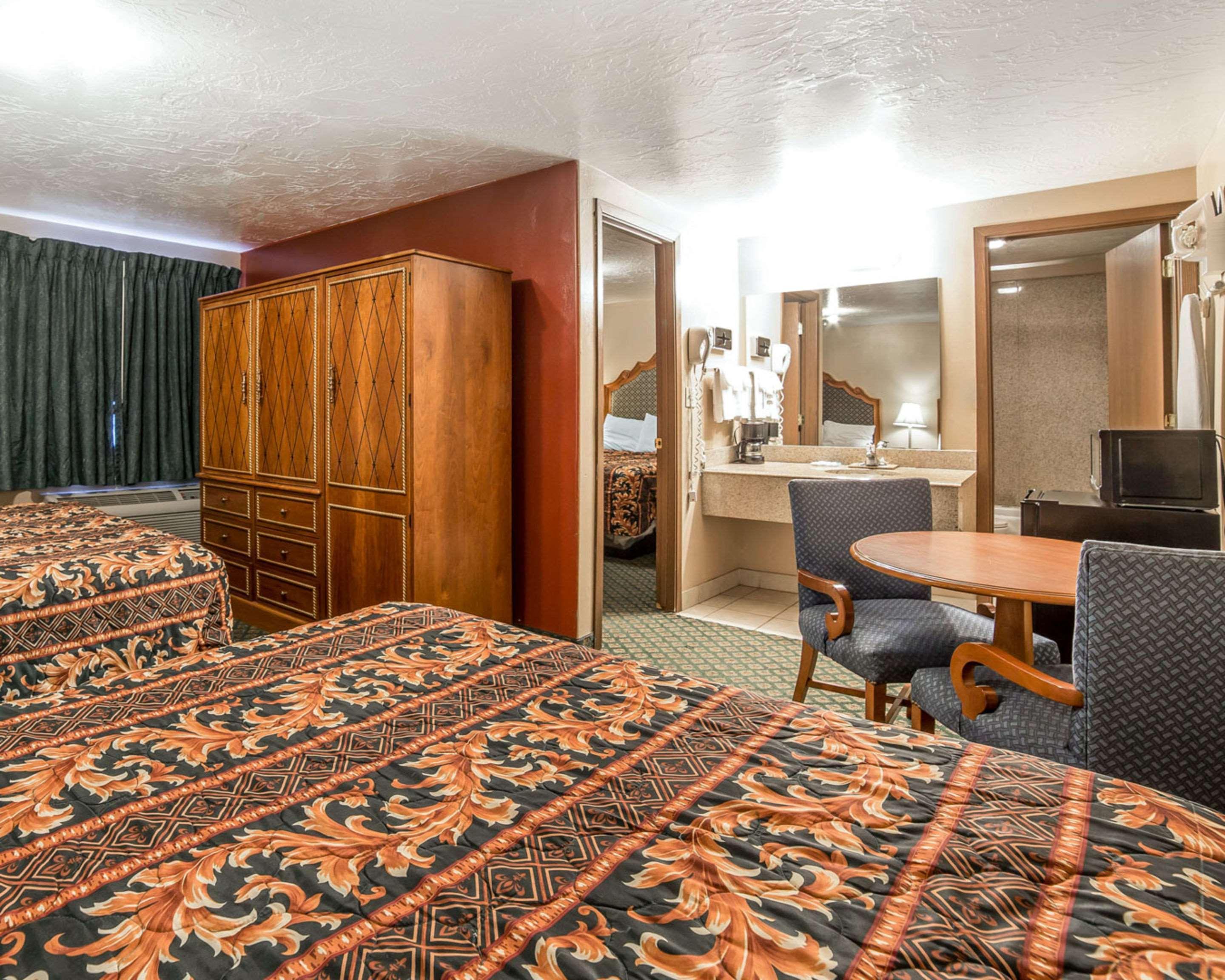 Riverton Inn & Suites Riverton Extérieur photo