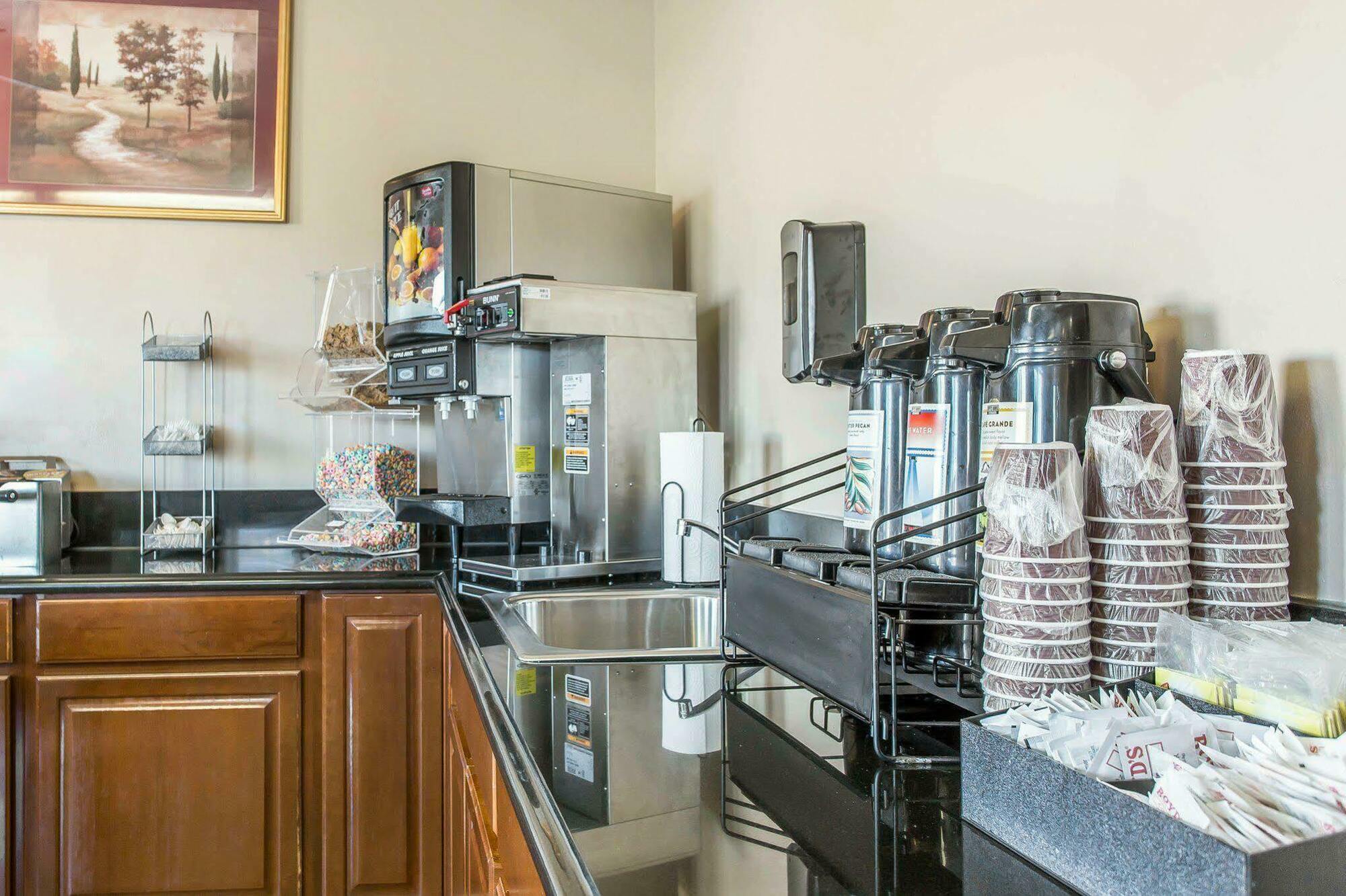 Riverton Inn & Suites Riverton Extérieur photo